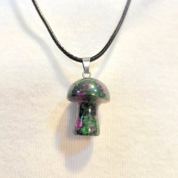 Natural Ruby Zoisite 1/2" Mushroom Crystal Pendant Necklace - Picture 1 of 5